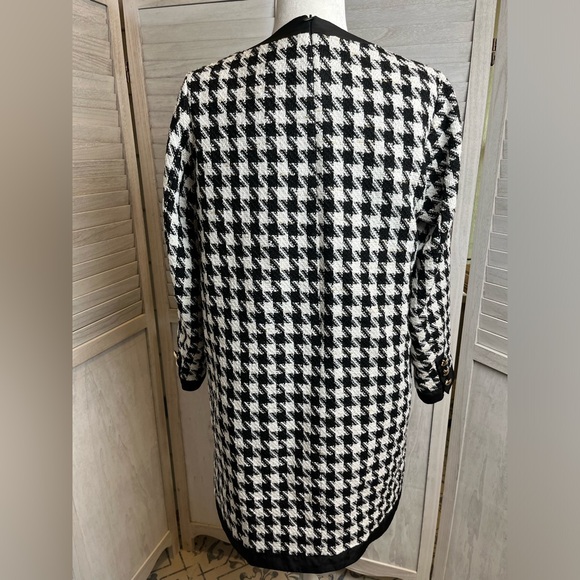 Pomander Place Tuckernuck Houndstooth Coco Tweed Bow Dress szM black/white mini - Picture 3 of 8